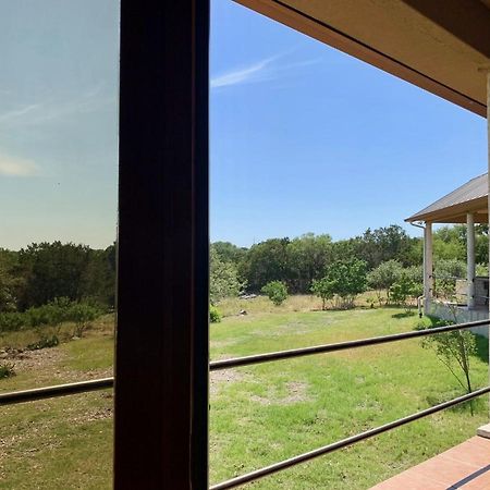 Villa Scenic Hill Country Retreat - Rhino Ranch New Braunfels Exterior foto