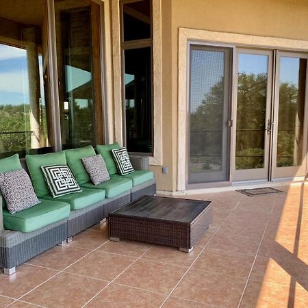 Villa Scenic Hill Country Retreat - Rhino Ranch New Braunfels Exterior foto
