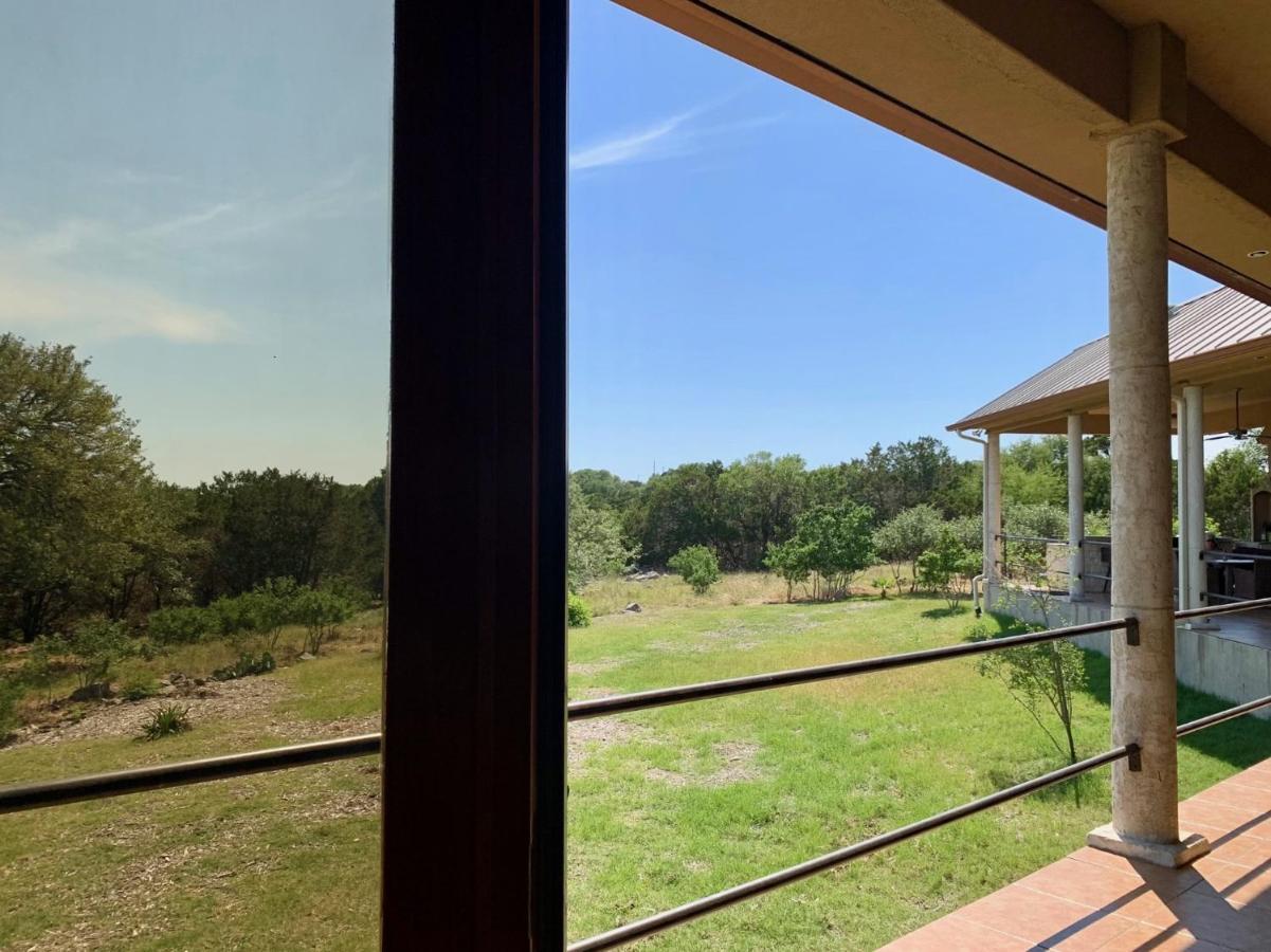 Villa Scenic Hill Country Retreat - Rhino Ranch New Braunfels Exterior foto