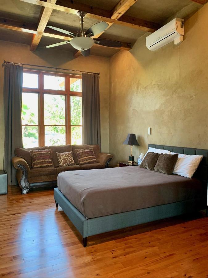 Villa Scenic Hill Country Retreat - Rhino Ranch New Braunfels Exterior foto